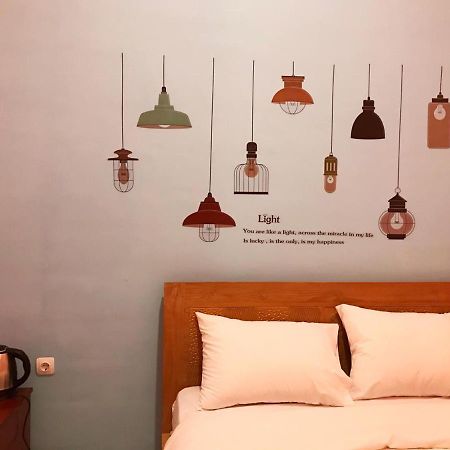 Roomz Budget Residence Semarang Exterior photo