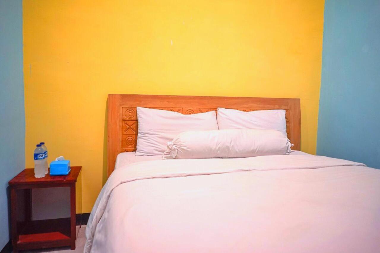 Roomz Budget Residence Semarang Exterior photo
