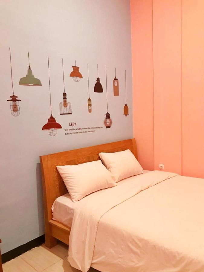 Roomz Budget Residence Semarang Exterior photo